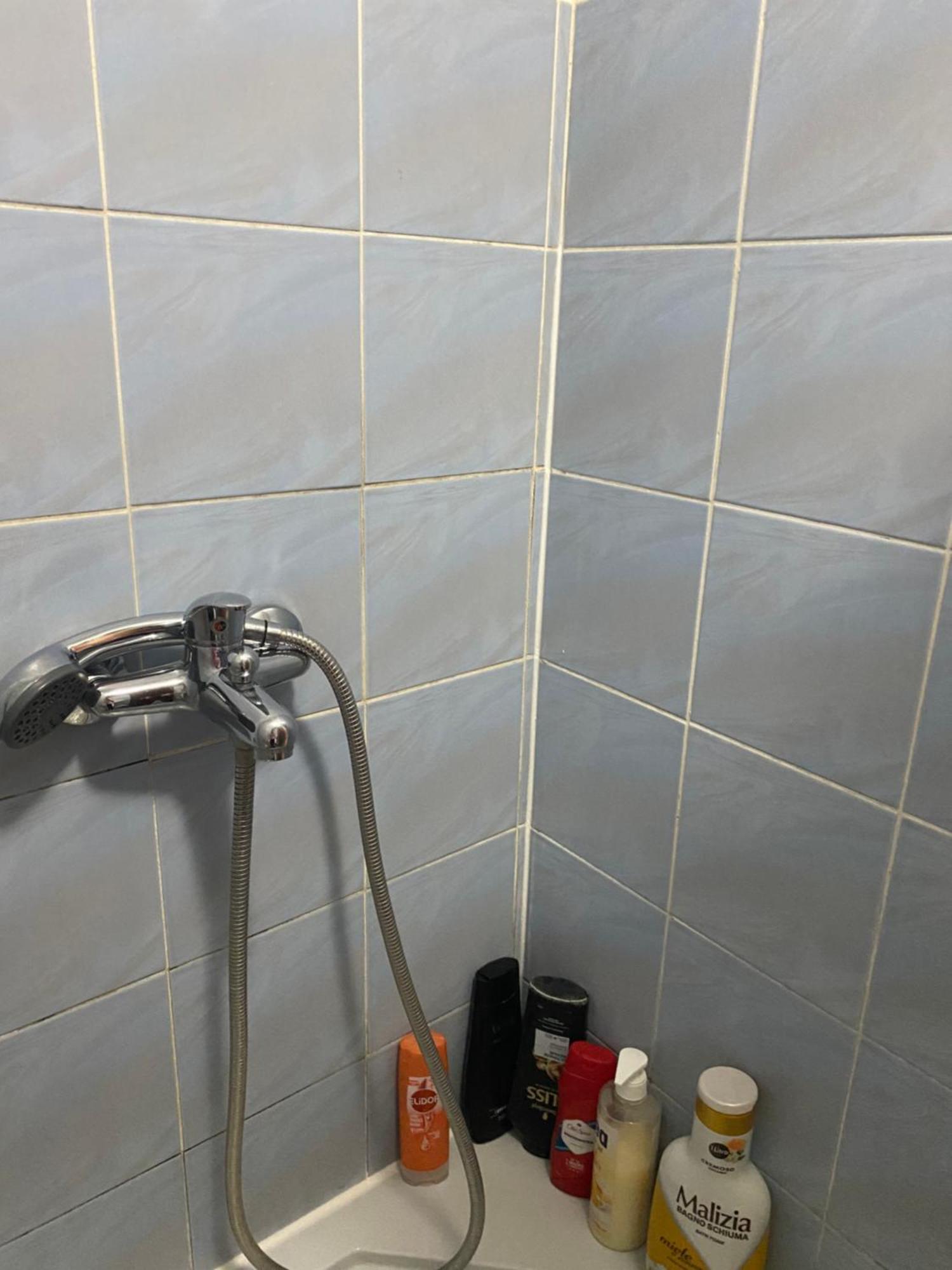Stan Blizu Izlaza Na Autoput Mali Mokri Lug Bagian luar foto